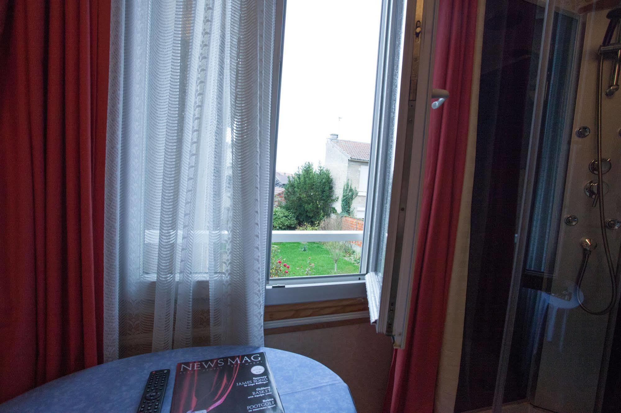 Hotel De La Cite Châlons-en-Champagne Eksteriør bilde
