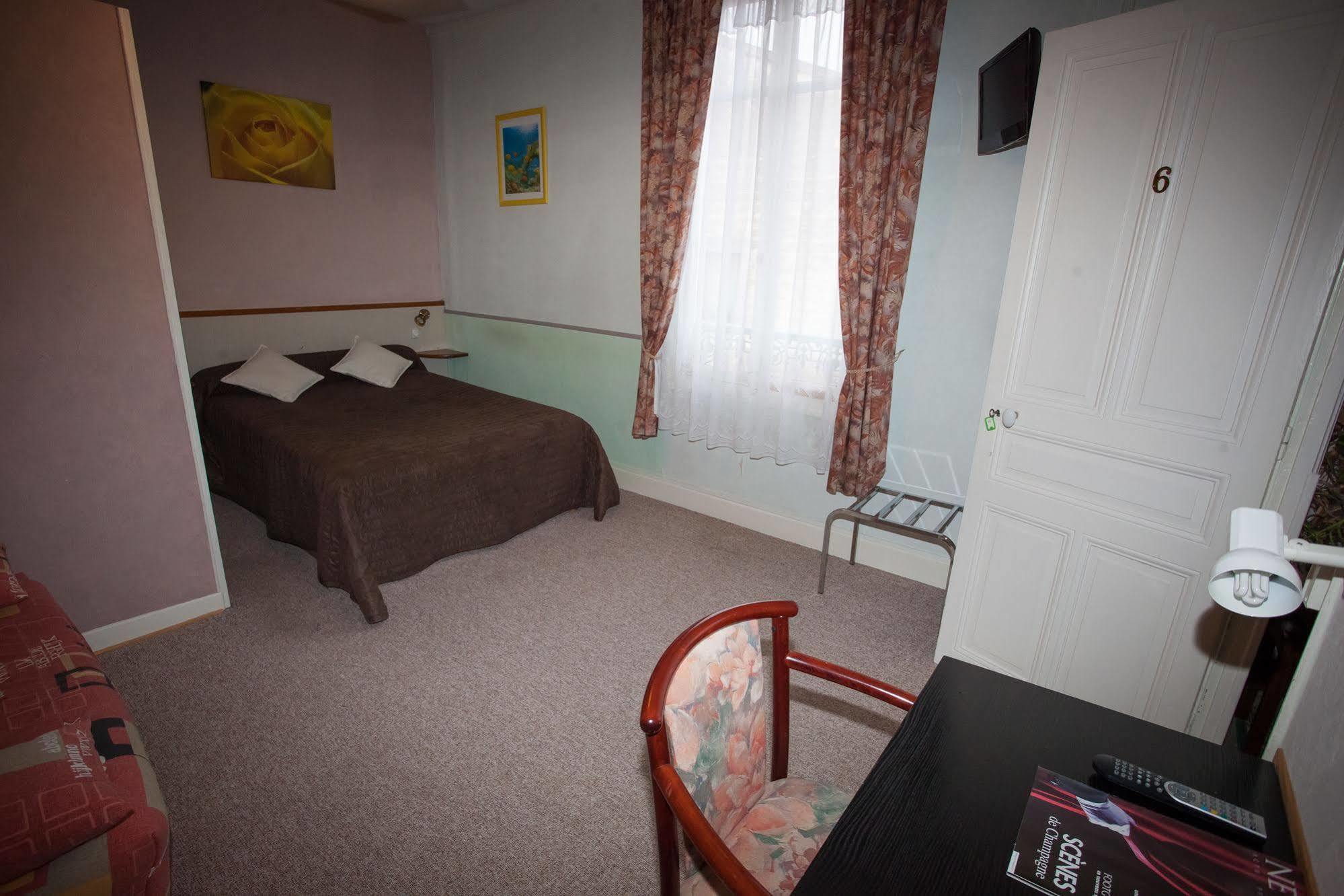 Hotel De La Cite Châlons-en-Champagne Eksteriør bilde